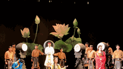 Khi nhà hát bắt tay với nhà tổ chức biểu diễn