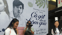 Cô gái đến từ hôm qua