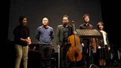 Giằng co giữa âm nhạc truyền thống và hiện đại