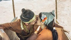 "Trạng Quỳnh"- hé lộ cảnh thân mật giữa  hotboy Quốc Anh và Nhã Phương