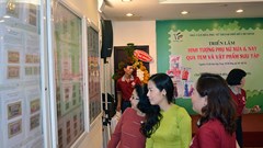 Triển lãm “Hình ảnh phụ nữ qua tem và vật phẩm sưu tầm”