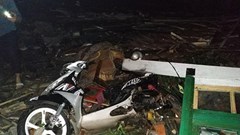 Video: Sóng thần cuốn trôi ban nhạc rock trước mắt người xem