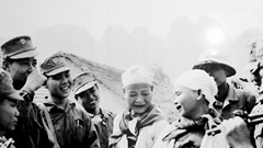 Chuyện lạ có thật của "Làng" Nhiếp Ảnh: Chưa cầm máy ngày nào mà cũng... phê bình