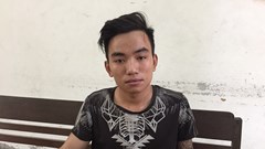 Không trả tiền, còn cướp tài sản của lái xe taxi