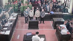 Xét xử vụ án chạy thận: Bị cáo Hoàng công Lương xin giữ quyền im lặng