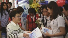 Sáng tác của các nhà văn trẻ: Dàn hàng ngang và cùng... chạy