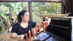 Thịt heo gác bếp - món ăn không thể thiếu của người Jrai trong ngày Tết