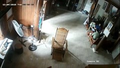 Nghệ An: Khởi tố, bắt giam 2 cán bộ quản lý thị trường bị tố “làm luật” tại nhà thầy lang