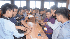 Ra mắt điện thoại thông minh thế hệ 2 “Made in Vietnam”