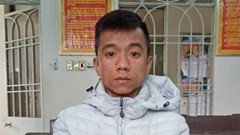 Lao vào trạm xá đâm chết đối thủ đang băng bó vết thương