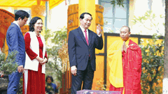 Dâng hương khai Xuân tại Hoàng thành Thăng Long