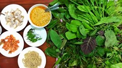 Gỏi lá, măng nướng xào "vênh" bò ngon nức tiếng ở Tây Nguyên
