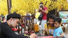 Con nghỉ Tết 16 ngày, phụ huynh liêu xiêu