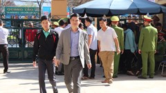 Xét xử vụ án chạy thận: Các bị cáo đều bị tuyên án tù giam, HĐXX đề nghị khởi tố ông Hoàng Công Tình