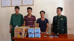 Đồn Biên phòng Lý Hòa bắt giữ 2 đối tượng vận chuyển pháo đi tiêu thụ