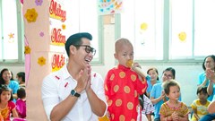 MC Nguyên Khang bớt chạy show để đi nghỉ dưỡng, đón tết cùng gia đình