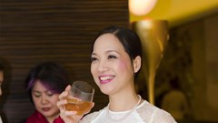 NSND Lê Khanh: Nhu cầu được nổi bật đang kéo ta rời xa vẻ đẹp của áo dài