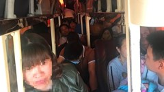 Ôtô 40 chỗ nhồi nhét 62 hành khách ngày tết bị bắt giữ
