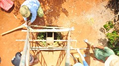 Gia Lai: Nông dân oằn mình "vắt nước" cứu cây cà phê