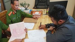 Trộm giấy tờ nhà của chủ trọ rồi rao bán tiền tỉ