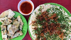 Bánh tráng mắm ruốc "đốn tim" du khách khi đến Quảng Ngãi