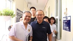 HLV Park Hang Seo được nhường số và miễn phí khi đi khám sức khoẻ