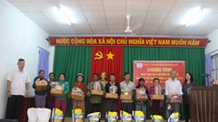 PC Khánh Hòa: Tặng hơn 1.100 xuất quà cho người nghèo và bệnh nhân nghèo