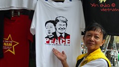 Những ý tưởng kinh doanh “độc, lạ” ăn theo hội nghị thượng đỉnh Mỹ -Triều