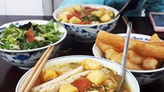 Những quán bún riêu cua lâu đời, ngon nức tiếng ở Hà Nội