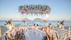 Soi đám cưới triệu đô của giới tỷ phú thế giới tại Việt Nam