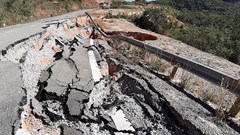 Đầu tư hơn 540 tỉ đồng đường tránh đèo Măng Rơi (Kon Tum): Xuất hiện nhiều “hố tử thần” là do thiên tai?