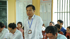 Xung quanh vụ nữ sinh lớp 9 bị lột đồ, bạo hành ngay tại lớp: Nghị định 80 bị “treo” ở Hưng Yên?