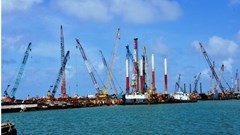 Bất nhất trong cấp phép nhận chìm vật chất ở Dung Quất (Quảng Ngãi): Tỉnh quay ngoắt, nhà đầu tư “méo mặt”