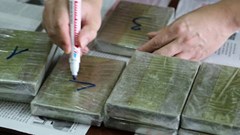 Lạng Sơn: Bắt đối tượng vận chuyển 20 bánh heroin
