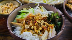 Bún mắm nêm đốn tim nhiều du khách đến Đà Nẵng