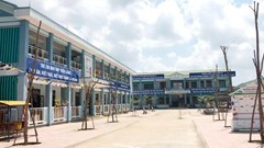Trường mầm non Nghĩa Kỳ (huyện Tư Nghĩa, Quảng Ngãi): Vừa xây dựng gần 4 tỉ, thầy cô giáo đã bức xúc vì...
