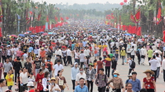 Cần nâng cao ý thức của người dân tham gia lễ hội