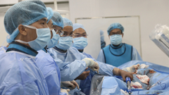 Bệnh viện tuyến Quận đầu tiên trên cả nước thực hiện thành công phương pháp Stent Graft