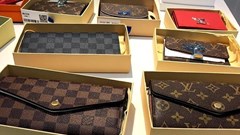 Phát hiện hai website bán đồ hiệu giả doanh thu hàng chục tỉ đồng