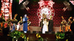 “Được mùa” tác phẩm văn học - nghệ thuật