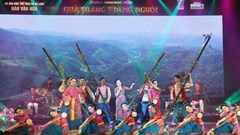 Chương trình nghệ thuật Quà tháng 5 dâng Người: Đêm của những xúc cảm sâu lắng, ngọt ngào