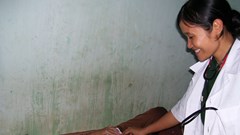 Thầy thuốc ở nơi... “sinh đẻ theo mùa”
