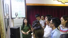 Kỷ vật kể chuyện tình yêu nơi tọa độ lửa