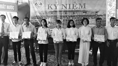 Chuyện cả họ chăm lo cho con cháu