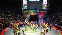 Tái hiện chiến thắng Điện Biên Phủ qua nghệ thuật xiếc