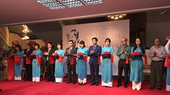 “Chân dung Hồ Chí Minh - Góc nhìn từ tranh cổ động”: Những câu chuyện xúc động