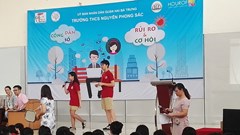 Bố mẹ phải làm gương cho con trong việc sử dụng điện thoại thông minh