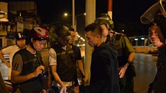 Cảnh giác với nạn cướp giật quanh các điểm giao dịch tài chính