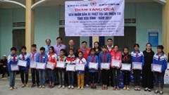 TP.HCM tặng quà cho người dân tỉnh Yên Bái và Hòa Bình