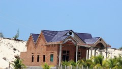 Khánh Hòa: Lấn chiếm hành lang ATGT làm nhà trái phép